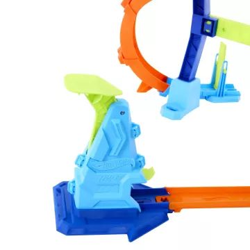 Hot Wheels: Komplet steze šampiona spirale skokov - .slika