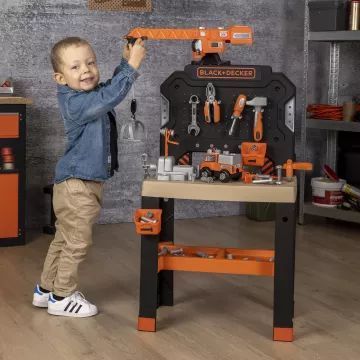 Smoby: Black and Decker montāžas galds ar celtni - .attēls
