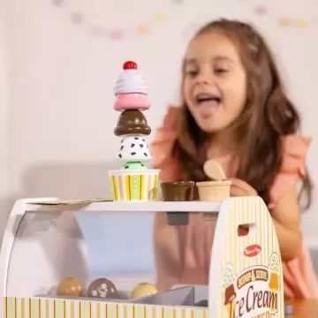 Melissa & Doug: Set de joacă pentru înghețată din lemn - .foto