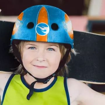 Cască pentru skateboard cu model Hot Wheels - .foto