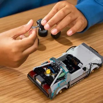 LEGO® Speed Champions A Vissza a jövőbe időgépe 77256 - . kép