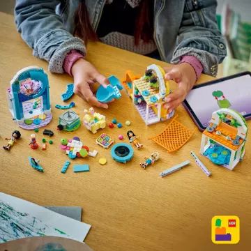 LEGO® Friends Vidám játszóház 42686 - . kép