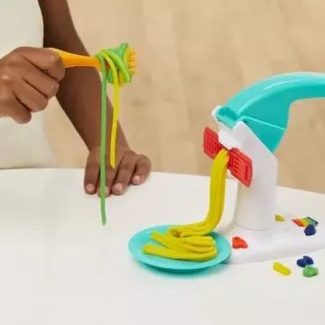 Play-Doh: Mini mașină de paste - .foto