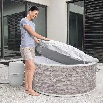 Bestway: Lay-Z-Spa Vancouver AirJet Plus napihljiva masažna kad - .slika