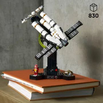 LEGO® Icons Misiunea Hail Mary 11389 - .foto