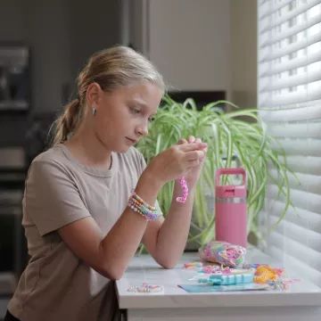 Set de brățări Rainbow Loom cu mărgele - .foto