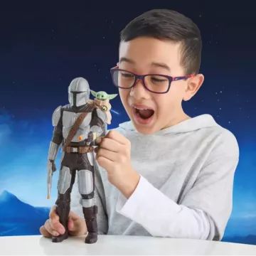 Hasbro: Star Wars Interaktywna Mówiąca Po Angielsku Figurka Mandalorianina i Grogu - 30 cm - .zdjęcie 