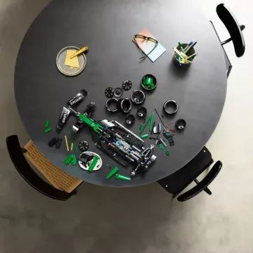 LEGO TECHNIC: ΤΕΧΝΙΚ 42240 - .εικόνα