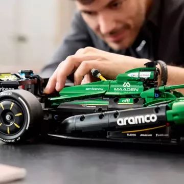 LEGO TECHNIC: ΤΕΧΝΙΚ 42240 - .εικόνα