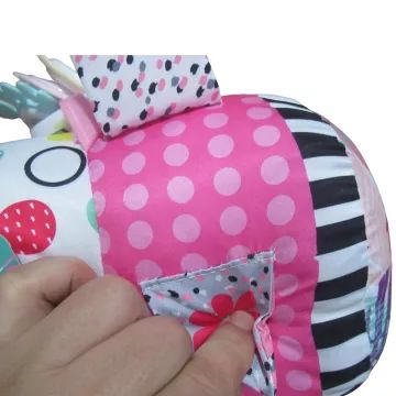 Razvojni valjasti vzglavnik – 40 cm, rožnate barve - .slika