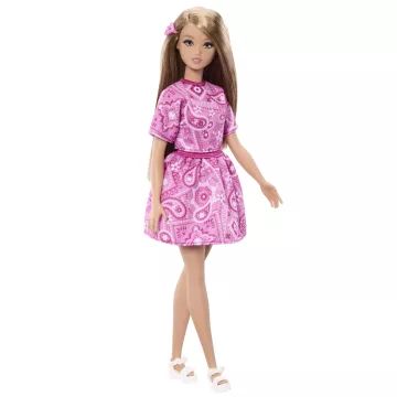 Păpușă Barbie Fashionista – prietenă la modă, îmbrăcată într-o rochie neagră - .foto