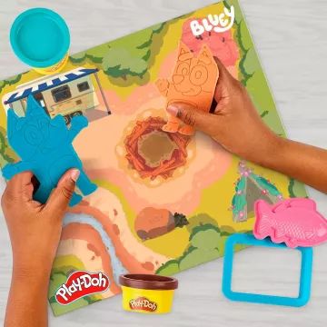 Set de joacă Play-Doh Bluey la camping - .foto