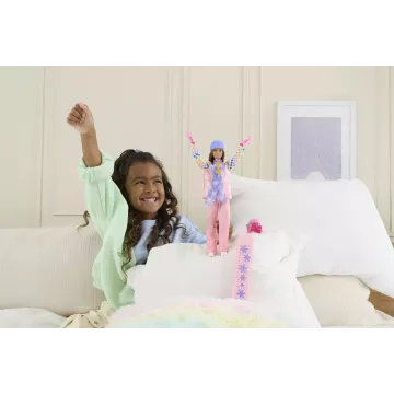 Barbie: 65. évfordulós karrier játékszett - Snowboard-os baba CSOMAGOLÁSSÉRÜLT - . kép