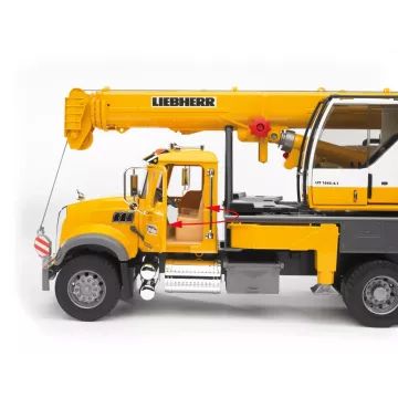 Bruder MACK Granite kamion s Liebherr dizalicom - .slika