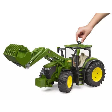 Fratele John Deere 7R 350 cu încărcător frontal - .foto