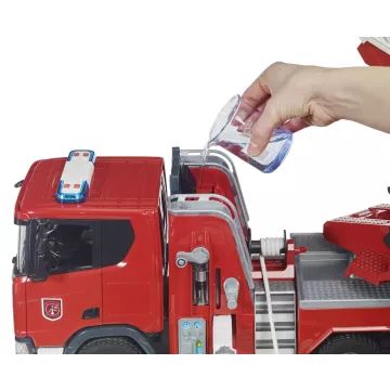 Bruder Scania Super 560R gasilsko vozilo z lestvijo, črpalko za vodo ter svetlobnim in zvočnim modulom - .slika