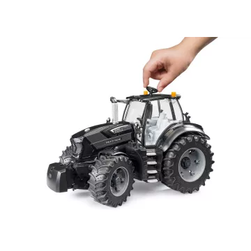 Bruder DEUTZ-FAHR 8280 TTV Warrior - . kép