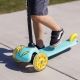 Yvolution: Neon Bolt háromkerekű roller világító kerékkel - Zöld - . kép