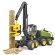 Bruder utilaj forestier John Deere 1270G pentru recoltarea lemnului, cu un singur trunchi - .foto