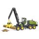 Bruder John Deere 1270G houtoogstmachine met 1 boomstam - .afbeelding